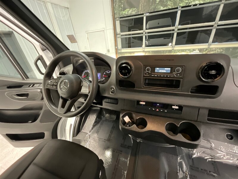 2021 Mercedes-Benz Sprinter 2500 CARGO VAN / HIGHROOF EXTENDED / 13K MILES  / Backup Camera / 13K Miles - Photo 18 - Gladstone, OR 97027