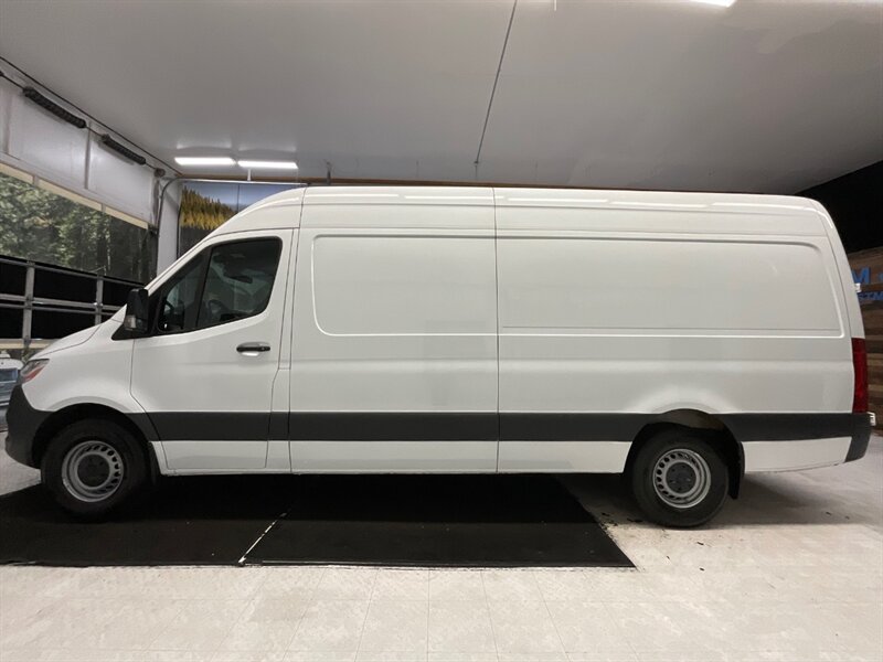 2021 Mercedes-Benz Sprinter 2500 CARGO VAN / HIGHROOF EXTENDED / 13K MILES  / Backup Camera / 13K Miles - Photo 3 - Gladstone, OR 97027