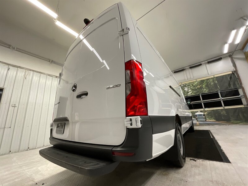 2021 Mercedes-Benz Sprinter 2500 CARGO VAN / HIGHROOF EXTENDED / 13K MILES  / Backup Camera / 13K Miles - Photo 24 - Gladstone, OR 97027