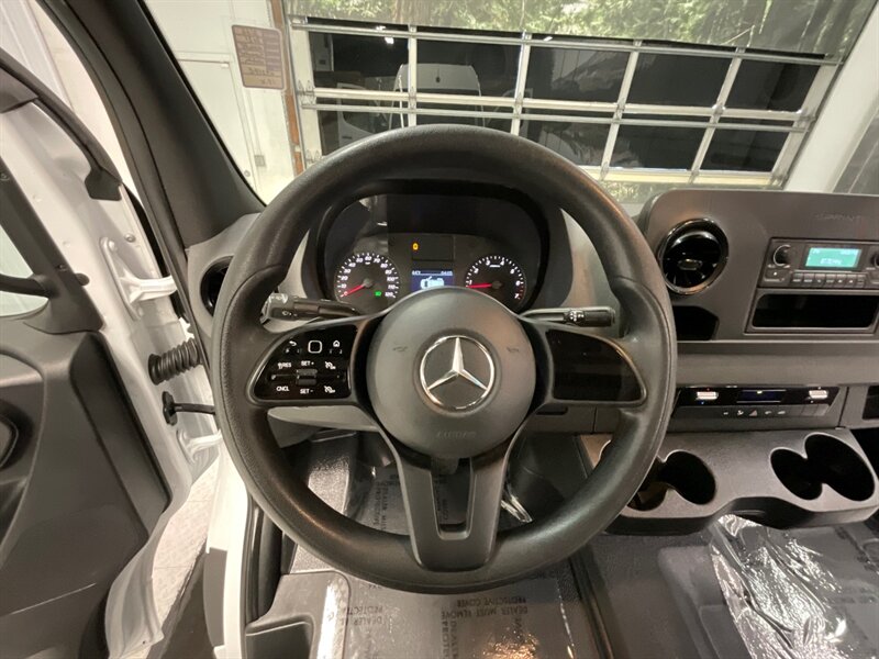 2021 Mercedes-Benz Sprinter 2500 CARGO VAN / HIGHROOF EXTENDED / 13K MILES  / Backup Camera / 13K Miles - Photo 17 - Gladstone, OR 97027