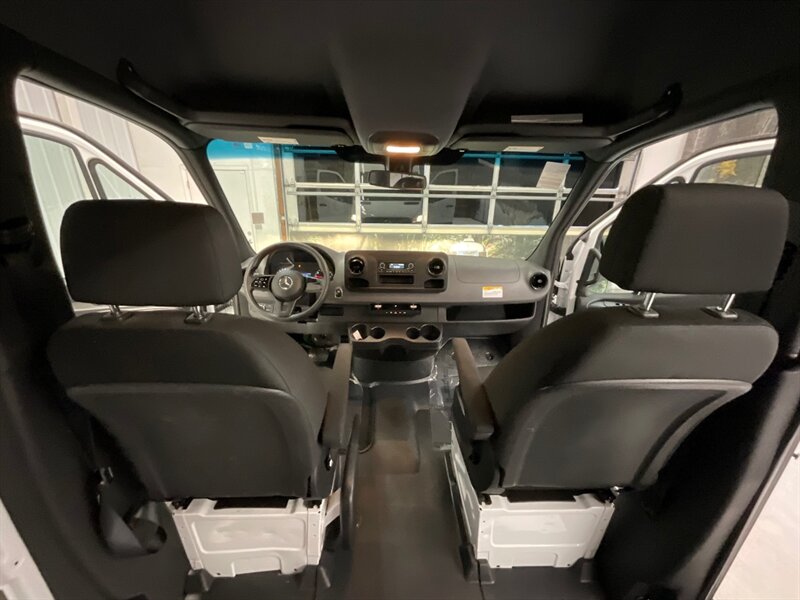 2021 Mercedes-Benz Sprinter 2500 CARGO VAN / HIGHROOF EXTENDED / 13K MILES  / Backup Camera / 13K Miles - Photo 36 - Gladstone, OR 97027