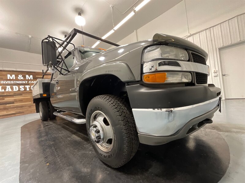 2002 Chevrolet Silverado 3500 LS  /FLAT BED - Photo 40 - Gladstone, OR 97027