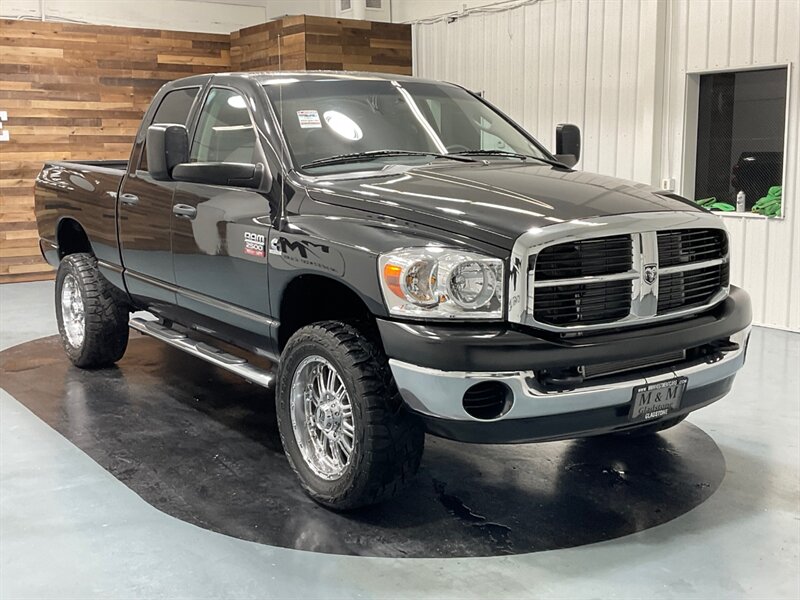 2008 Dodge Ram 2500 SLT 4X4 / 6.7L CUMMINS DIESEL / 108K MILES  / NO RUST / SHORT BED - Photo 2 - Gladstone, OR 97027