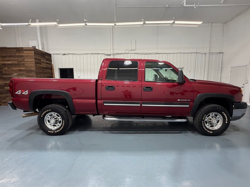2006 Chevrolet Silverado 2500 LT CREW CAB 4x4 / 6.0L / LEATHER / SUNROOF / 119K / LOCAL TRUCK - Photo 4 - Gladstone, OR 97027