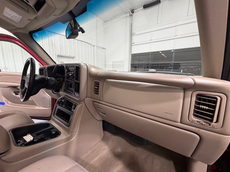 2006 Chevrolet Silverado 2500 LT CREW CAB 4x4 / 6.0L / LEATHER / SUNROOF / 119K / LOCAL TRUCK - Photo 31 - Gladstone, OR 97027