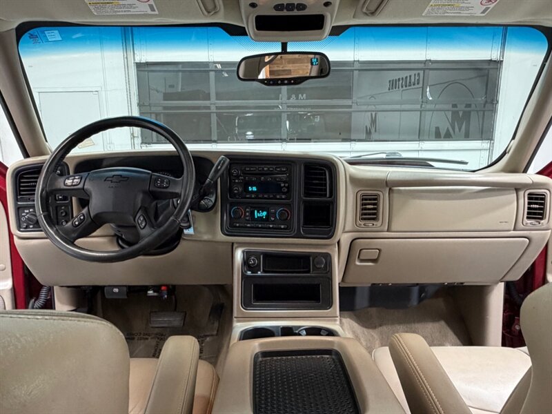 2006 Chevrolet Silverado 2500 LT CREW CAB 4x4 / 6.0L / LEATHER / SUNROOF / 119K / LOCAL TRUCK - Photo 25 - Gladstone, OR 97027