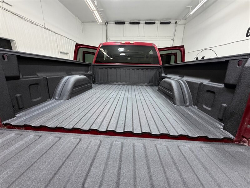 2006 Chevrolet Silverado 2500 LT CREW CAB 4x4 / 6.0L / LEATHER / SUNROOF / 119K / LOCAL TRUCK - Photo 49 - Gladstone, OR 97027