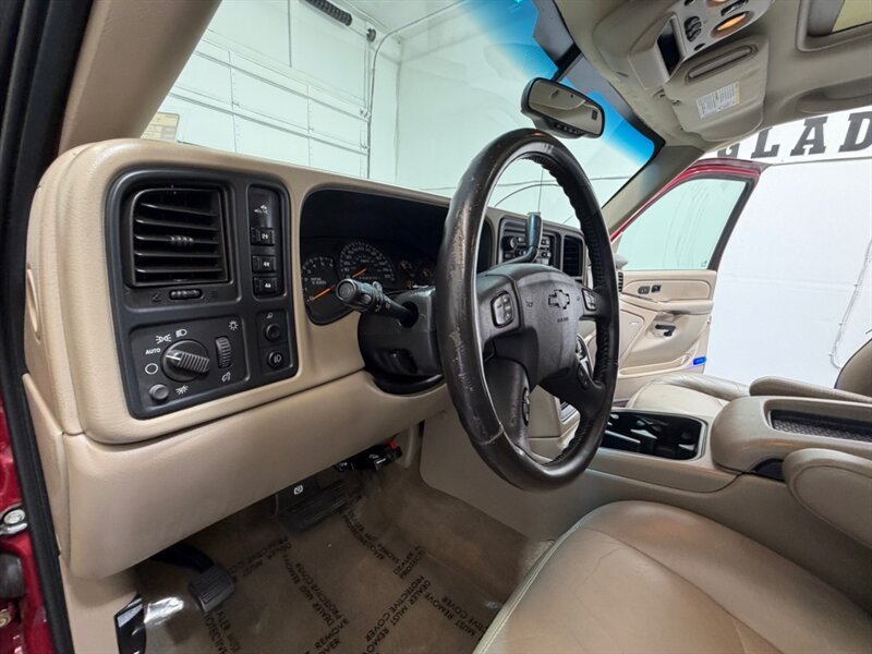 2006 Chevrolet Silverado 2500 LT CREW CAB 4x4 / 6.0L / LEATHER / SUNROOF / 119K / LOCAL TRUCK - Photo 27 - Gladstone, OR 97027