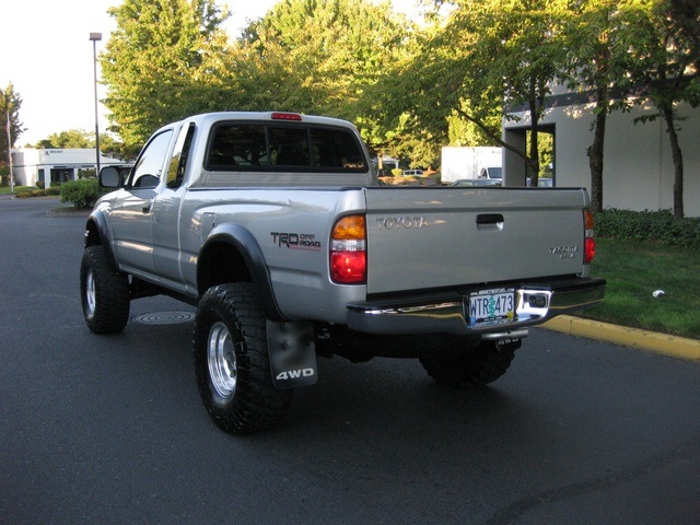 2003 Toyota Tacoma V6 / 4WD / TRD SPORT PKG/ 5-Spd Manual   - Photo 3 - Portland, OR 97217