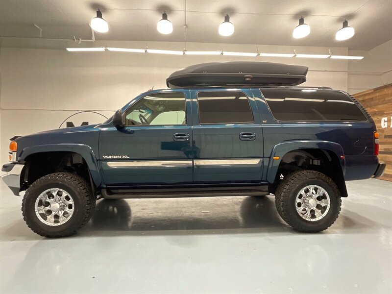 2005 GMC Yukon XL 2500 SLT 4X4 / 6.0L V8 / Leather / QUADRASTEER  / 3/4 TON / ZERO RUST /LIFTED - Photo 3 - Gladstone, OR 97027