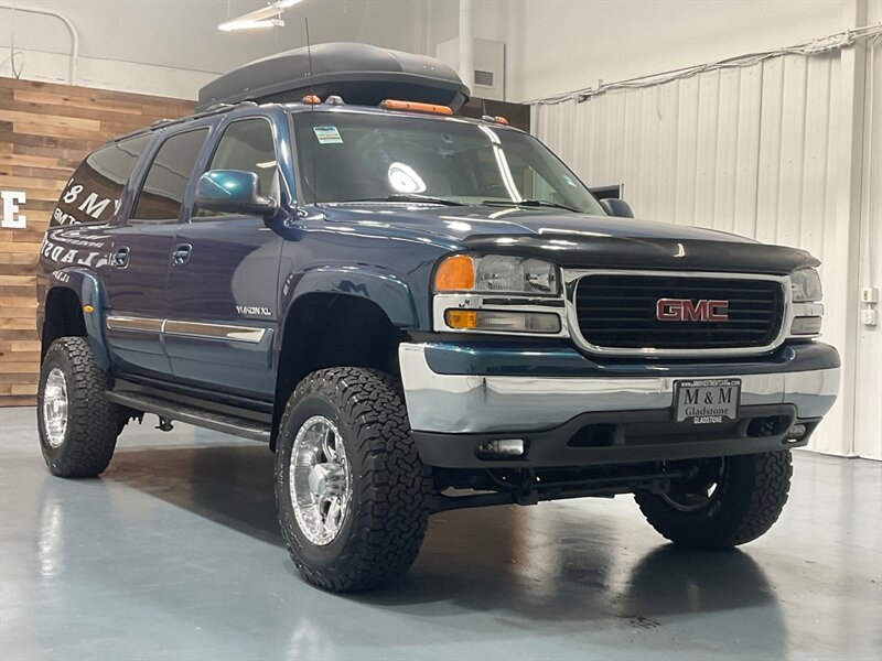 2005 GMC Yukon XL 2500 SLT 4X4 / 6.0L V8 / Leather / QUADRASTEER  / 3/4 TON / ZERO RUST /LIFTED - Photo 2 - Gladstone, OR 97027