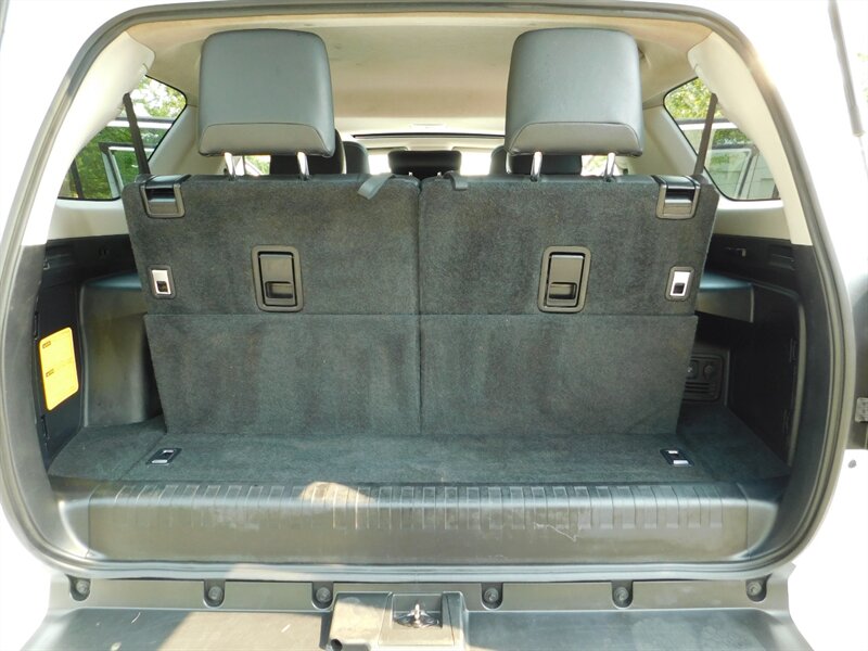 2015 Toyota 4Runner SR5 Premium 4X4 / Leather / 3RD SEAT / LIFTED