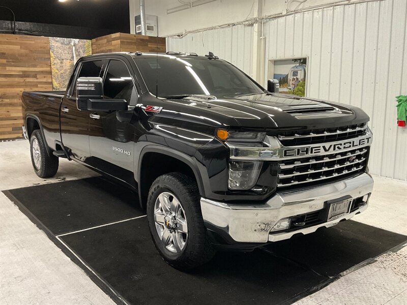 2022 Chevrolet Silverado 3500 LTZ 4X4 / Z-71 / 6.6L DURAMAX DIESEL / 24K MILES  / LONG BED / LOADED - Photo 2 - Gladstone, OR 97027