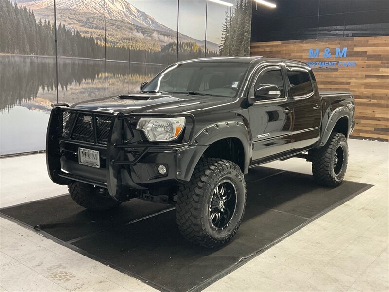 2015 Toyota Tacoma V6 TRD SPORT 4X4 / 6-INC LIFT w. NEW TIRES  / RUST FREE / LOCAL TRUCK / Navigation & Camera / GRILL GUARD / SHARP!! - Photo 1 - Gladstone, OR 97027