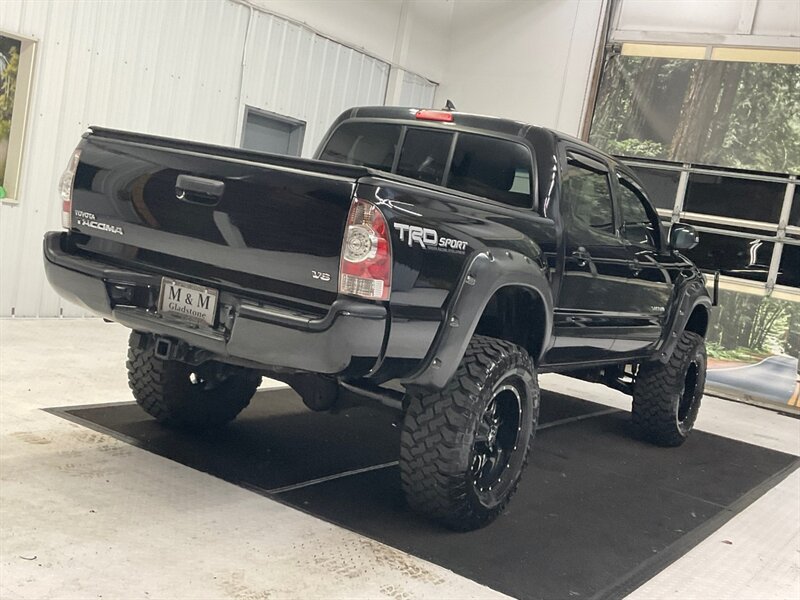 2015 Toyota Tacoma V6 TRD SPORT 4X4 / 6-INC LIFT w. NEW TIRES  / RUST FREE / LOCAL TRUCK / Navigation & Camera / GRILL GUARD / SHARP!! - Photo 8 - Gladstone, OR 97027