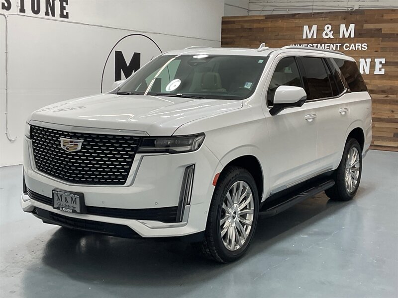 2023 Cadillac Escalade Premium Luxury 4WD / 6.2L V8 / SuperCruise Pkg / Panoramic Sunroof / Heated & Cooled Seats / ZERO RUST - Photo 1 - Gladstone, OR 97027