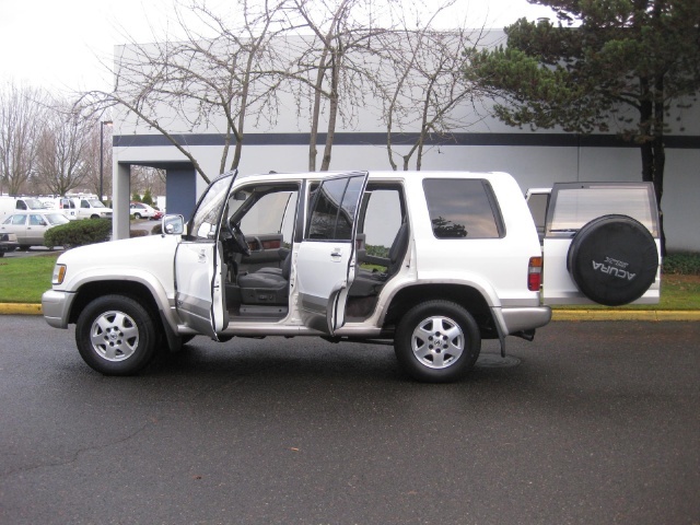 1998 Acura SLX   - Photo 11 - Portland, OR 97217