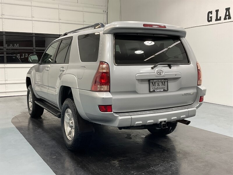 2005 Toyota 4Runner SR5 4X4 / 4.0L V6 / LIFTED w. NEW TIRES  / ZERO RUST - Photo 8 - Gladstone, OR 97027