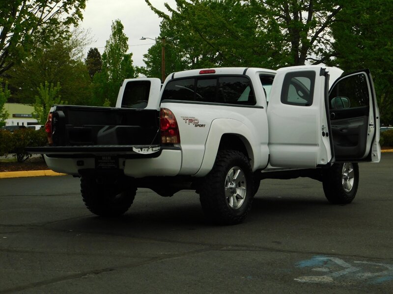 2006 Toyota Tacoma V6 SPORT 4x4 / TRD / 6-SPEED / LB / LIFTED LIFTED   - Photo 23 - Portland, OR 97217