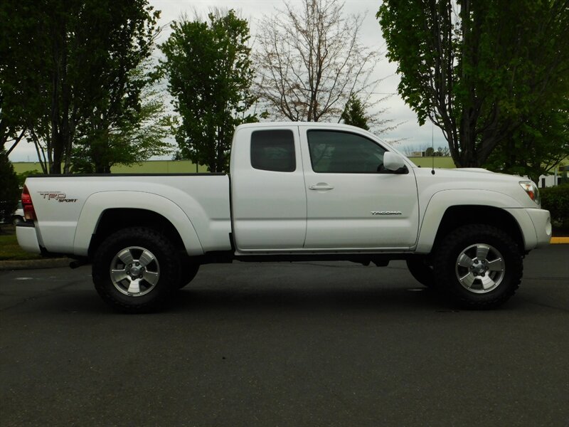 2006 Toyota Tacoma V6 SPORT 4x4 / TRD / 6-SPEED / LB / LIFTED LIFTED   - Photo 4 - Portland, OR 97217