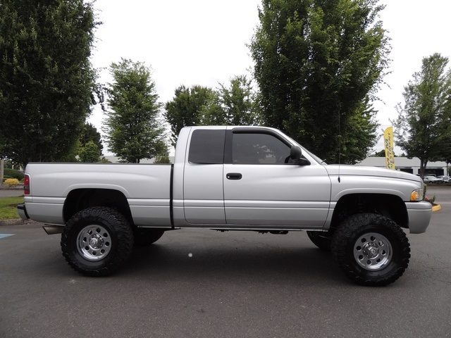 2002 Dodge Ram 2500 SLT Sport / 4X4 / 5.9L DIESEL / LIFTED LIFTED   - Photo 4 - Portland, OR 97217