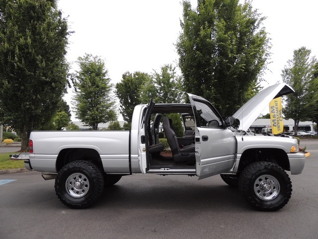 2002 Dodge Ram 2500 SLT Sport / 4X4 / 5.9L DIESEL / LIFTED LIFTED   - Photo 31 - Portland, OR 97217