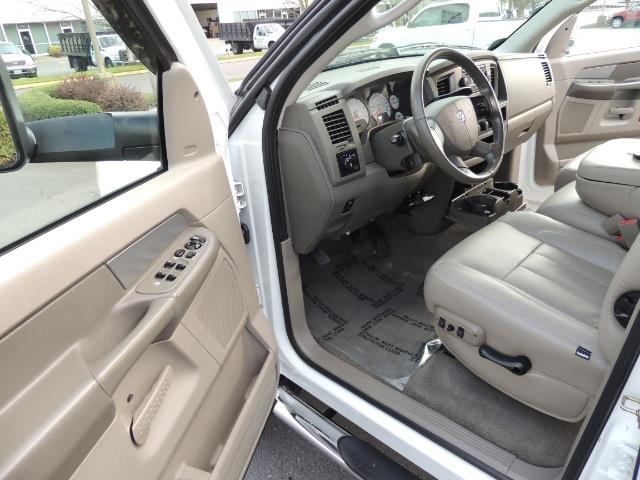 2006 Dodge Ram 3500 SLT / 4X4 / 5.9L CUMMINS DIESEL / LEATHER / DUALLY   - Photo 13 - Portland, OR 97217