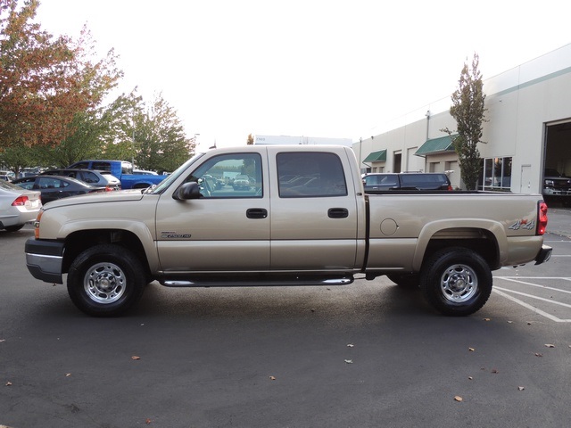 2004 Chevrolet Silverado 2500 LT / 4X4 / 6.6L DIESEL / Leather / DVD / 1-OWNER   - Photo 3 - Portland, OR 97217