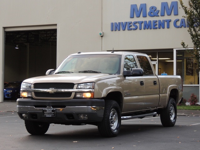 2004 Chevrolet Silverado 2500 LT / 4X4 / 6.6L DIESEL / Leather / DVD / 1-OWNER   - Photo 43 - Portland, OR 97217