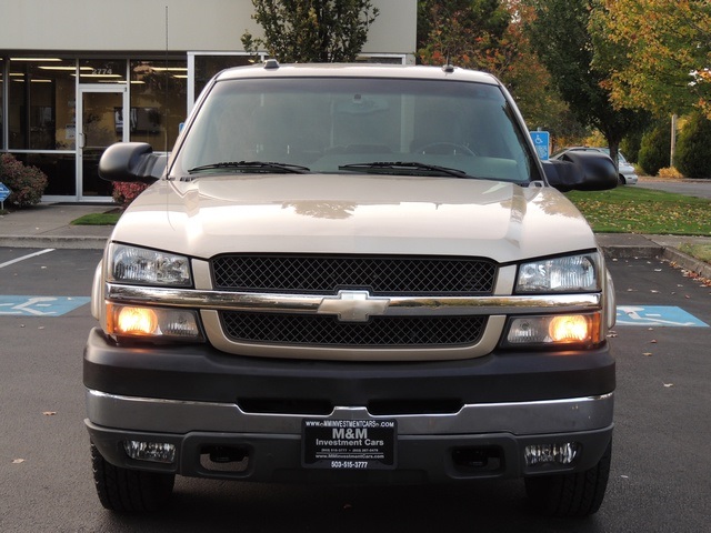 2004 Chevrolet Silverado 2500 LT / 4X4 / 6.6L DIESEL / Leather / DVD / 1-OWNER   - Photo 5 - Portland, OR 97217