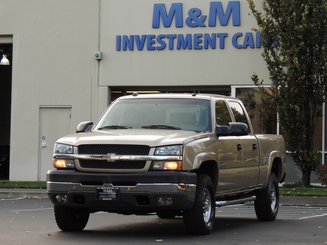 2004 Chevrolet Silverado 2500 LT / 4X4 / 6.6L DIESEL / Leather / DVD / 1-OWNER   - Photo 46 - Portland, OR 97217