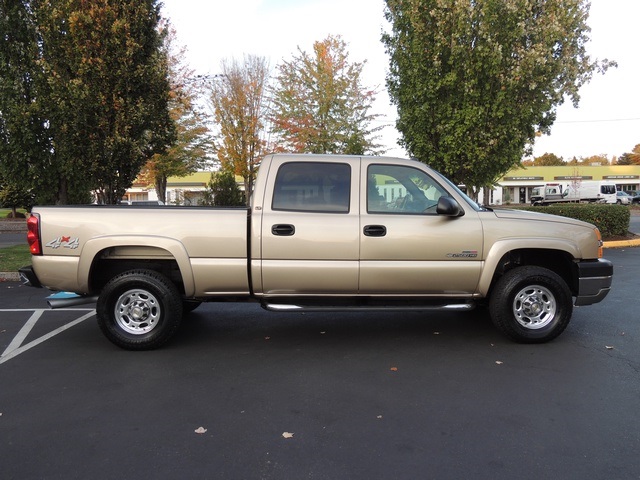 2004 Chevrolet Silverado 2500 LT / 4X4 / 6.6L DIESEL / Leather / DVD / 1-OWNER   - Photo 4 - Portland, OR 97217