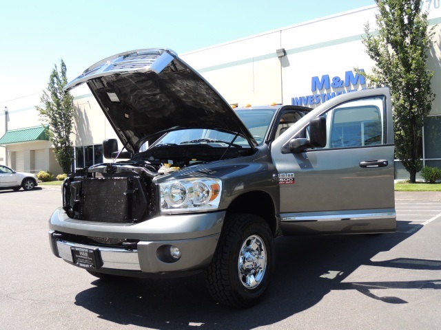 2007 Dodge Ram 3500 Laramie / 4X4 / 6.7L Cummins Diesel / 1-OWNER   - Photo 25 - Portland, OR 97217