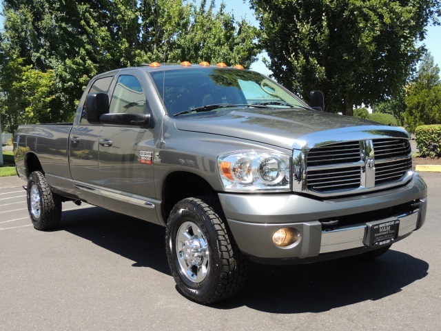 2007 Dodge Ram 3500 Laramie / 4X4 / 6.7L Cummins Diesel / 1-OWNER   - Photo 2 - Portland, OR 97217