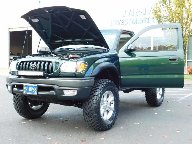 2001 Toyota Tacoma 4X4 / 5 Speed Manual / NEW LIFT / NEW TRIES   - Photo 32 - Portland, OR 97217