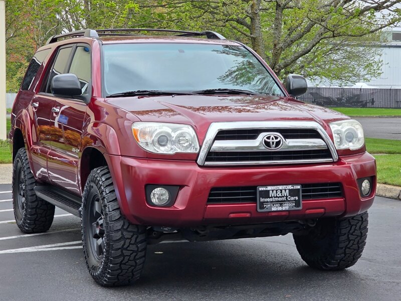 2007 Toyota 4Runner SR5 V6 4.0L / 4X4 / DIFF LOCK / BRAND NEW TIRES  / BRAND NEW LIFT - Photo 2 - Portland, OR 97217