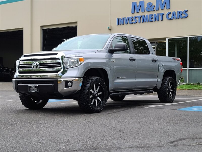 2017 Toyota Tundra Crew Max 5.7L V8 / 4X4 / TRD OFF ROAD / LIFTED  / FUEL WHEELS / TOYO TIRES / Factory Warranty / ONLY 37K Miles - Photo 65 - Portland, OR 97217