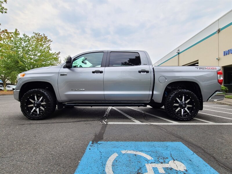 2017 Toyota Tundra Crew Max 5.7L V8 / 4X4 / TRD OFF ROAD / LIFTED  / FUEL WHEELS / TOYO TIRES / Factory Warranty / ONLY 37K Miles - Photo 3 - Portland, OR 97217