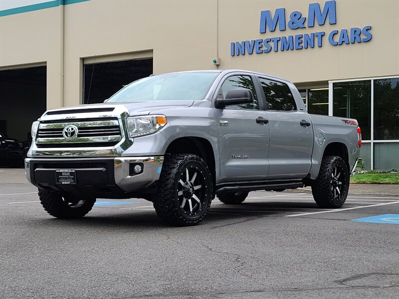 2017 Toyota Tundra Crew Max 5.7L V8 / 4X4 / TRD OFF ROAD / LIFTED  / FUEL WHEELS / TOYO TIRES / Factory Warranty / ONLY 37K Miles - Photo 63 - Portland, OR 97217