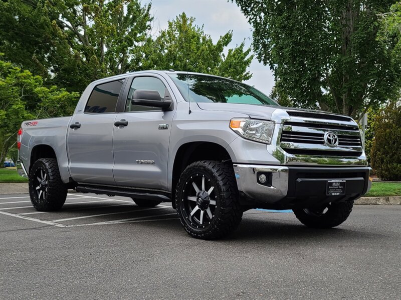 2017 Toyota Tundra Crew Max 5.7L V8 / 4X4 / TRD OFF ROAD / LIFTED  / FUEL WHEELS / TOYO TIRES / Factory Warranty / ONLY 37K Miles - Photo 70 - Portland, OR 97217