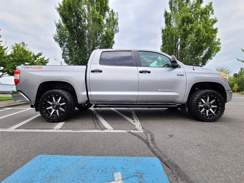 2017 Toyota Tundra Crew Max 5.7L V8 / 4X4 / TRD OFF ROAD / LIFTED  / FUEL WHEELS / TOYO TIRES / Factory Warranty / ONLY 37K Miles - Photo 4 - Portland, OR 97217