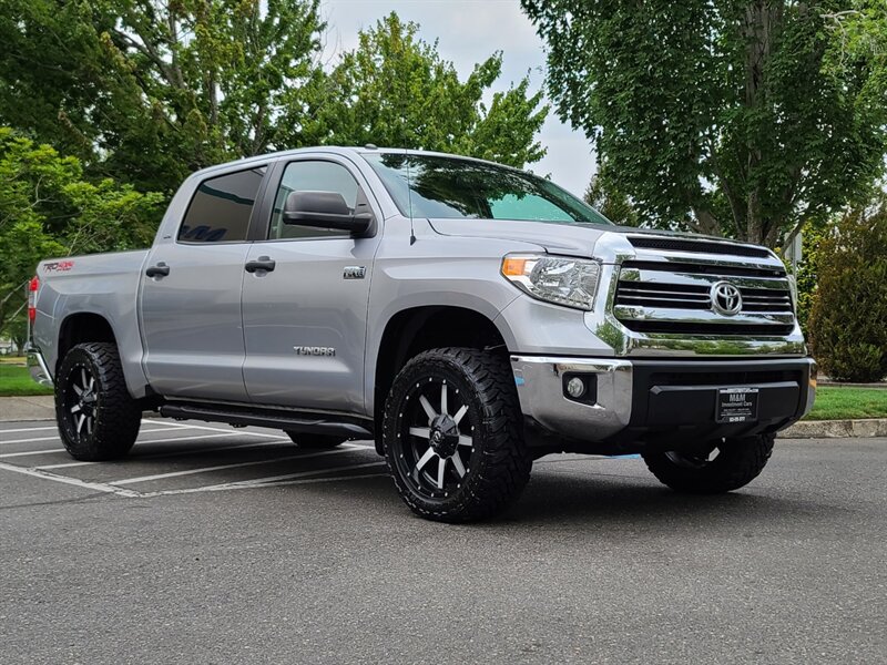 2017 Toyota Tundra Crew Max 5.7L V8 / 4X4 / TRD OFF ROAD / LIFTED  / FUEL WHEELS / TOYO TIRES / Factory Warranty / ONLY 37K Miles - Photo 68 - Portland, OR 97217