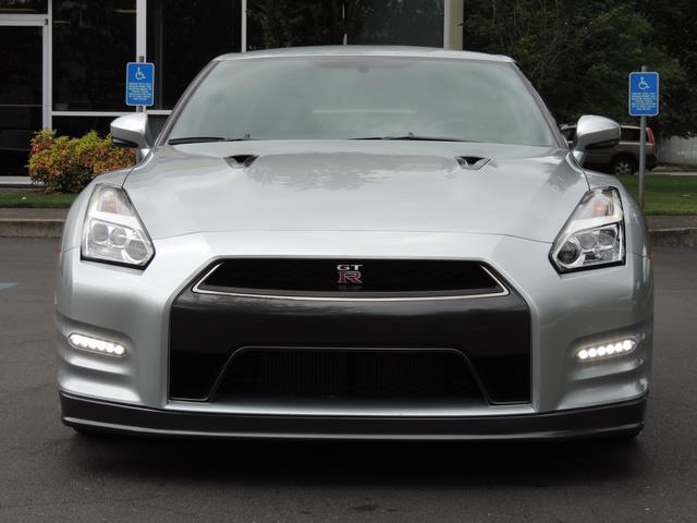 2015 Nissan GT-R Premium / Coupe Twin Turbo / 1-OWNER / 10K MILES   - Photo 5 - Portland, OR 97217