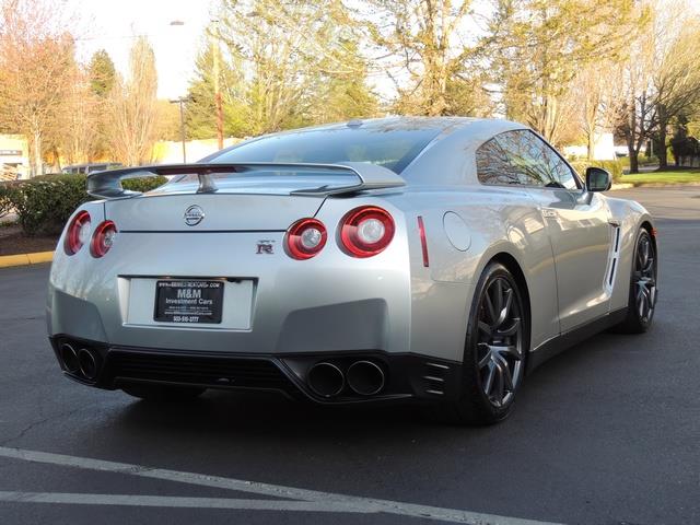 2015 Nissan GT-R Premium / Coupe Twin Turbo / 1-OWNER / 10K MILES   - Photo 9 - Portland, OR 97217