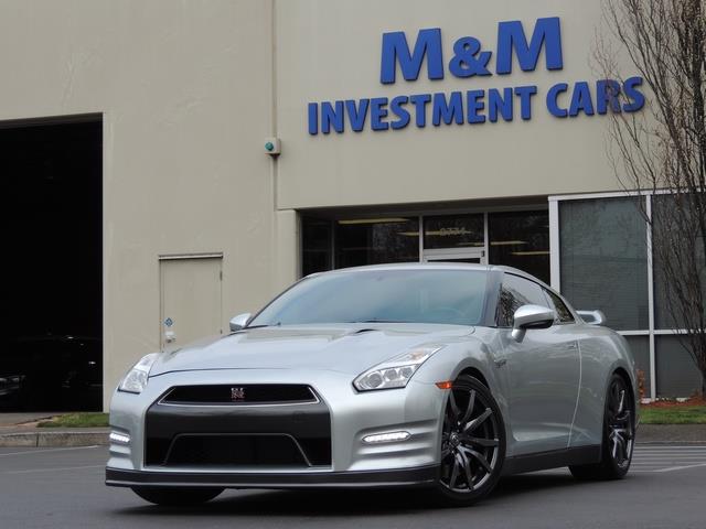 2015 Nissan GT-R Premium / Coupe Twin Turbo / 1-OWNER / 10K MILES   - Photo 42 - Portland, OR 97217