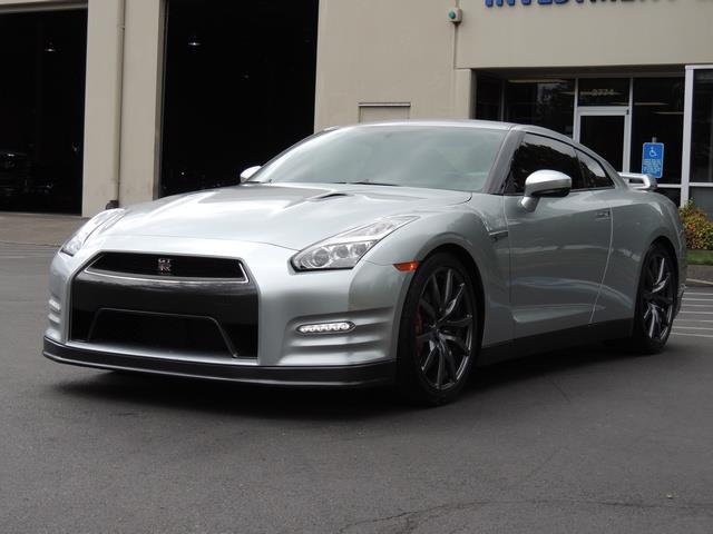 2015 Nissan GT-R Premium / Coupe Twin Turbo / 1-OWNER / 10K MILES   - Photo 55 - Portland, OR 97217