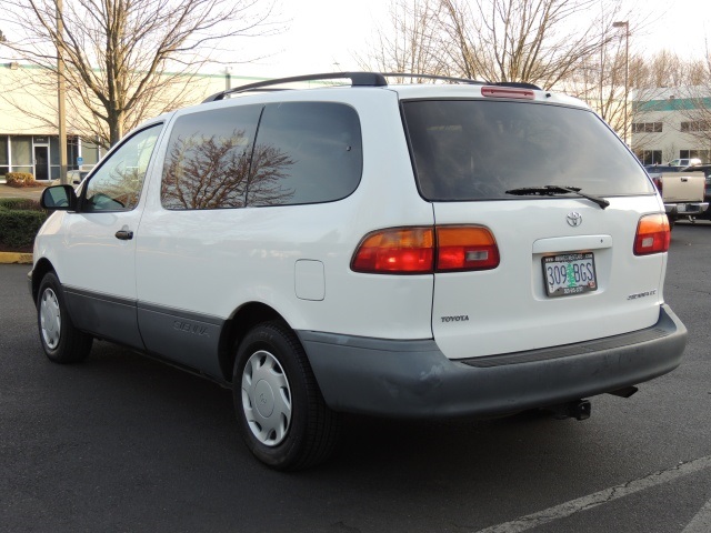 2000 Toyota Sienna CE   - Photo 7 - Portland, OR 97217