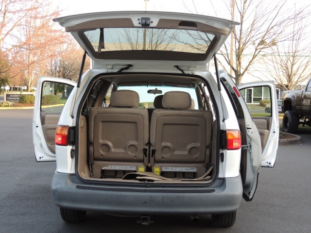 2000 Toyota Sienna CE   - Photo 28 - Portland, OR 97217