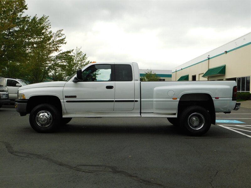 2001 Dodge Ram 3500 SLT Quad Cab 4X4 DUALLY 5.9L CUMMINS DIESEL LOW MI   - Photo 3 - Portland, OR 97217