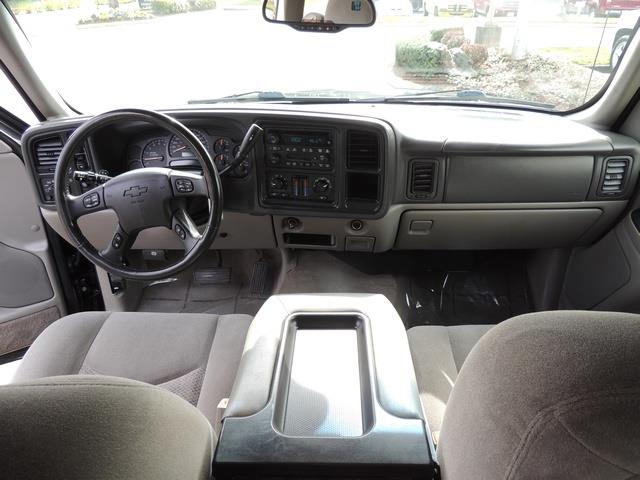 2005 Chevrolet Tahoe LS / 4WD / Third Seat / Rear DVD / 8 Passenger   - Photo 33 - Portland, OR 97217